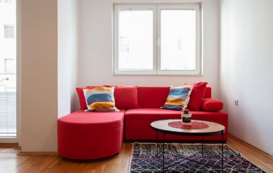 Urban Red Apartment - Living room