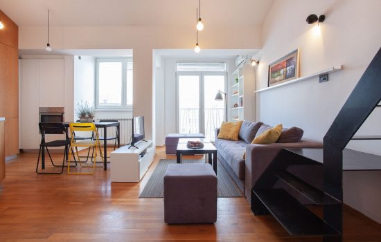 Urban Trendy Apartment - Living room
