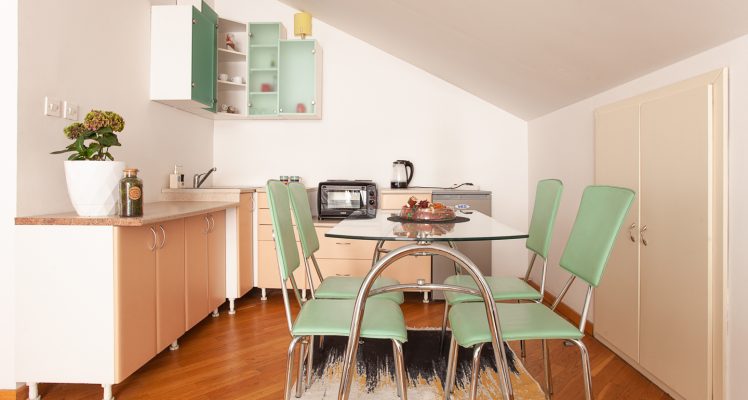 Urban Top Apartment – Kitchen, dining area